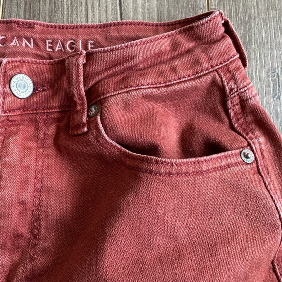 American Eagle super high rise burnt red mom jeans 90% cotton size 2 - Picture 4 of 13